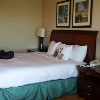 DoubleTree by Hilton Hotel Modesto - Hotels Near Me - Modesto, California DoubleTree by Hilton Hotel Modesto - Hotels Near Me - Modesto, California