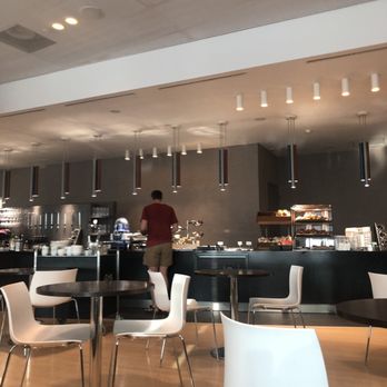 Aspire Lounge - Airport Lounges Near Me - Amsterdam, New Hampshire