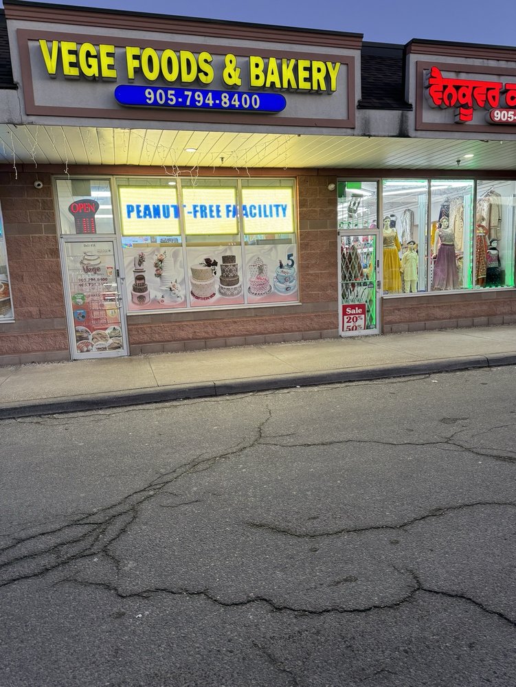 VEGE FOODS & BAKERY Updated September 2024 59 Photos 4525