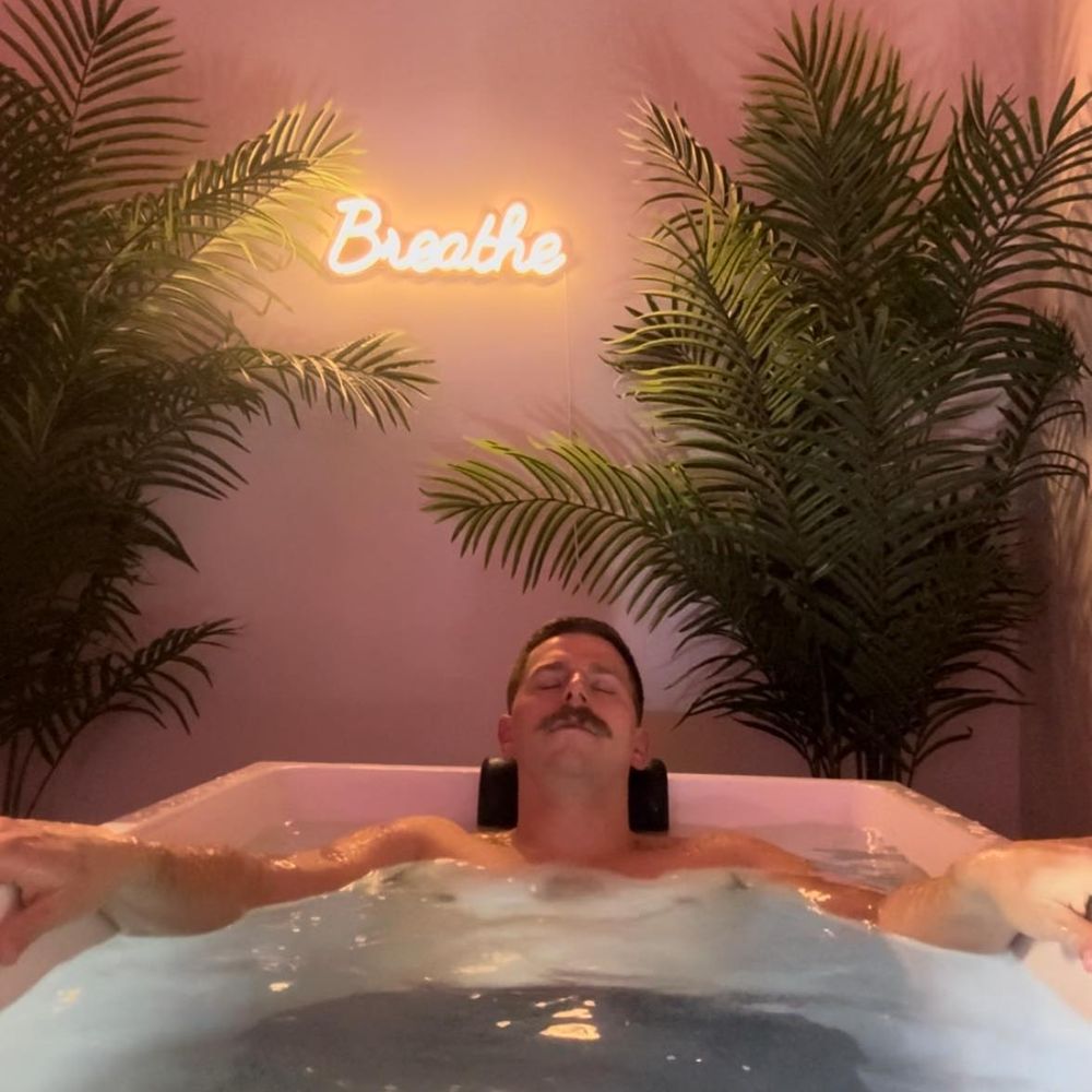 Biohack Cryo & Wellness - Cold plunge! - Cryotherapy Near Me - Los Angeles, California