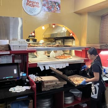 Regina Pizzeria - Pizza Near Me - Boston, Massachusetts Regina Pizzeria - Pizza Near Me - Boston, Massachusetts