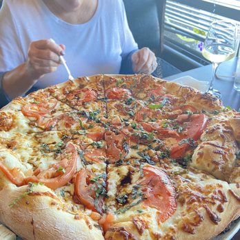 Molipazzo - Pizza - Italian Near Me - White House, Tennessee