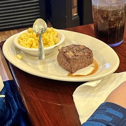 Zachary's - 6oz sirloin and Mac n cheese