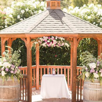 Delford West Flowers - Ceremony flowers - Florists Near Me