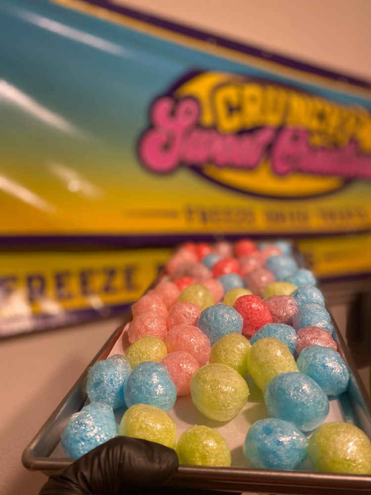 Crunchy Sweet Creations Logo