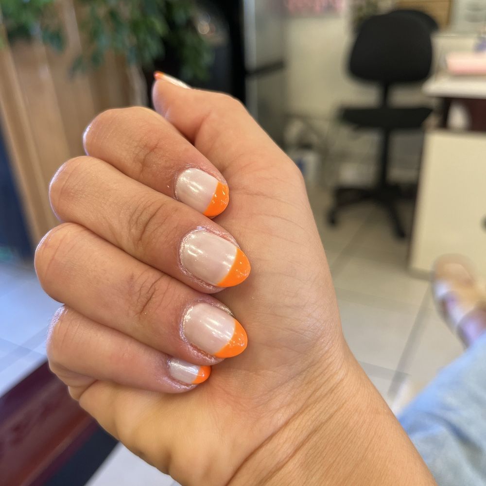 Leann's Nails - Nail Salons Near Me - Alameda, California
