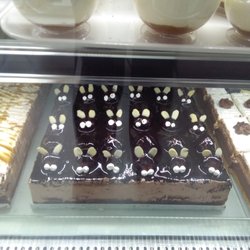 Leandros Cafe - Chocolate bunny cakes!