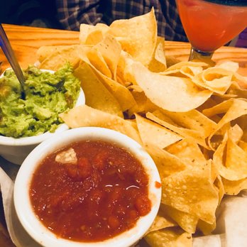 Chili's - Bars Near Me - Madison, Wisconsin