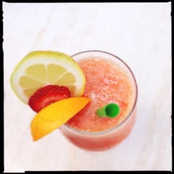 Tolone - MENGAMOTO - strawberries, orange and lemon sorbet