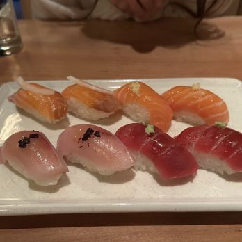 SUSHI-SAN - 8 piece Nigiri Set - Sushi Bars Near Me - Chicago, Illinois