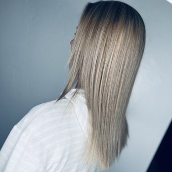 The Hot Seat - Heavy highlights - Men's Hair Salons Near Me The Hot Seat - Heavy highlights - Men's Hair Salons Near Me