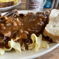 Thee Diner - Sauerbraten with homemade noodles