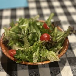 Doe's Eat Place - House salad with house dressing (lemon juice, garlic, & olive oil)