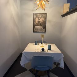 Private table for 2