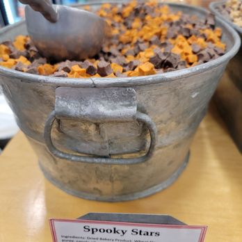 Brown Dog Bakery - Pet Stores Near Me - Ankeny, Iowa