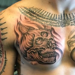 Palace Art Tattoo - Skull by Glen West
