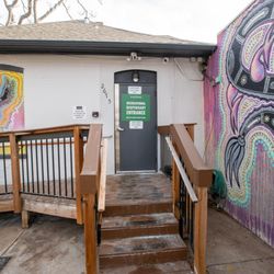 Star Buds Highlands - Star Buds Highlands Denver Cannabis Dispensary Entrance