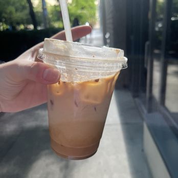 The Drunken Bean Coffee & Wine Bar - Cinnamon Roll Latte - Coffee & Tea Near Me - Chicago, Illinois The Drunken Bean Coffee & Wine Bar - Cinnamon Roll Latte - Coffee & Tea Near Me - Chicago, Illinois