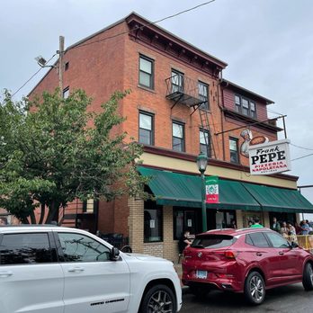 Spot the Frank Pepe Pizzeria