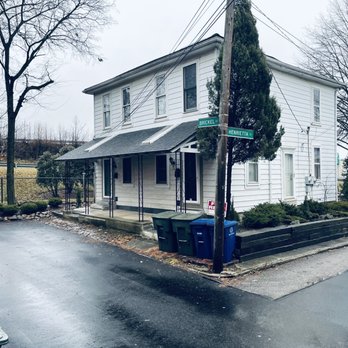 Jungle House - Vacant neighboring house - Vacation Rentals Near Me - Columbus, Ohio Jungle House - Vacant neighboring house - Vacation Rentals Near Me - Columbus, Ohio