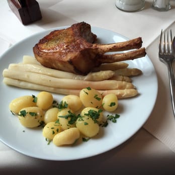 Der Insulaner - Duroc Kotelett mit Spargel - German Near Me - Malchow, MV