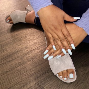 Elle Nails Spa - Love the blue! - Nail Salons Near Me - Los Angeles, California
