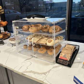 Best Western Salisbury Plaza - Breakfast bar - Hotels Near Me - Salisbury, Maryland