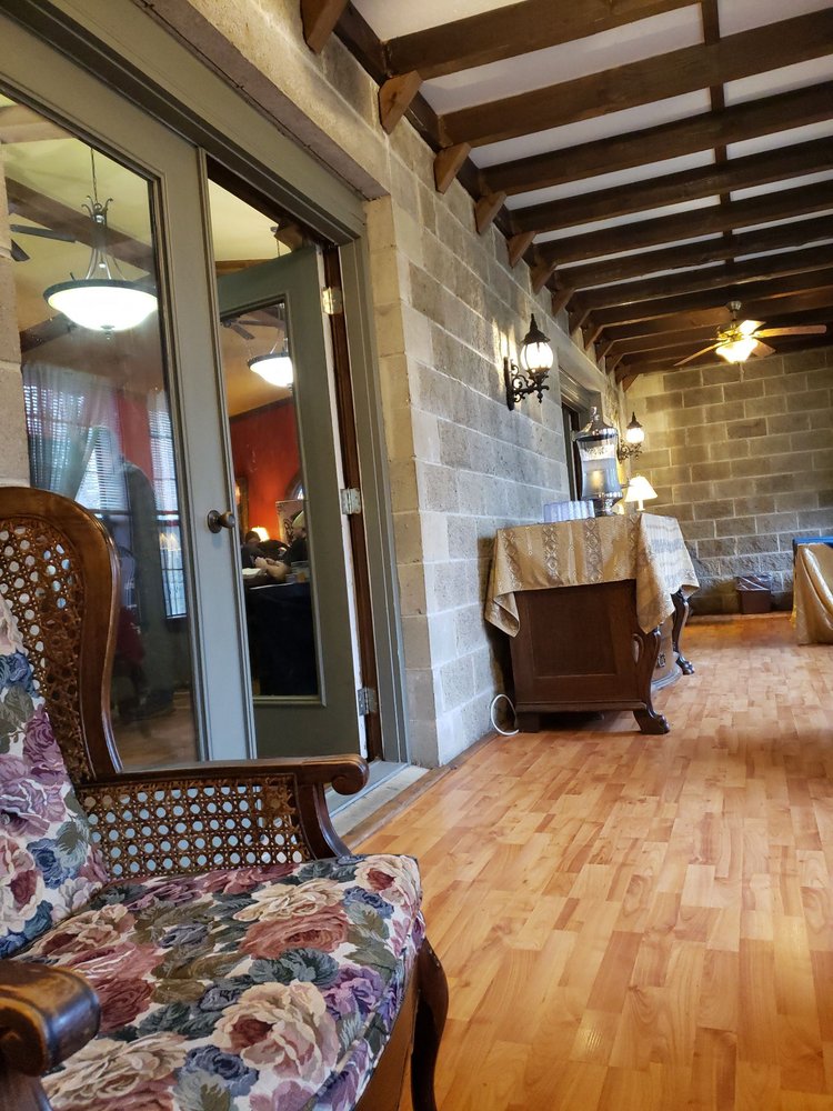 RAVENWOOD CASTLE 36 Photos & 30 Reviews Hotels 65666 Bethel Rd, New Plymouth, OH Phone