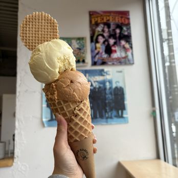 Ruru Baked - Desserts Near Me - Toronto, Ontario