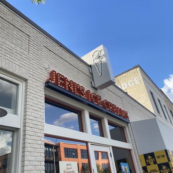Jeni's Splendid Ice Creams - Exterior - Ice Cream & Frozen Yogurt Near Me - Austin, Texas