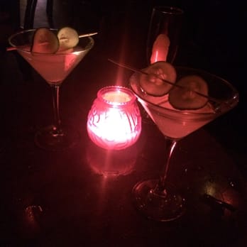 Wang's - Cucumber Sake Martini - Lounges Near Me - Chicago, Illinois