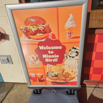 Minnie Bird - Ice Cream & Frozen Yogurt Near Me - Oak Brook, Illinois