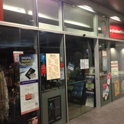 Unichem Campus Pharmacy - Not open weekends :(