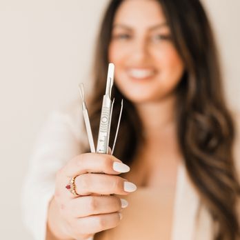 MASHMEOVER Esthetics - Eyelash Service Near Me - Orange, California