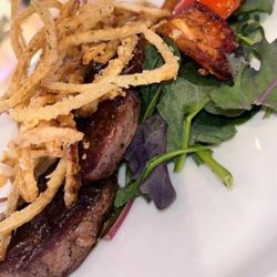 Slopes Restaurant & Bar