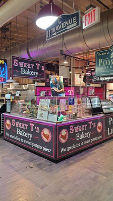Sweet T's Bakery & Snack Shop by null