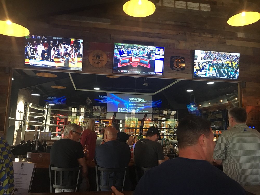 The Cornerman Pub and Lounge Image