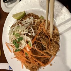 Mai Thai - Chicken Pad Thai