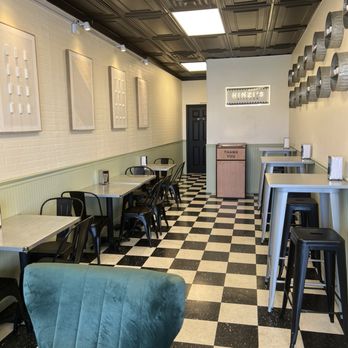 Hinzi’s Kitchen - Dinning area - Pakistani Near Me - Frederick, Maryland