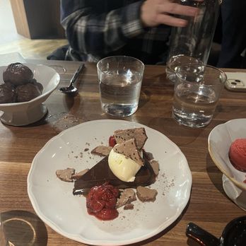 MINARI & The Pikok Lounge - Dalgona miso caramel tart-it's giving adult brownie energy in the best way - Korean Near Me - Minneapolis, Minnesota