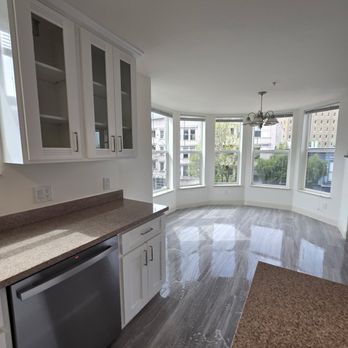 Sunbeam cleaning service’s - The kitchen never looked so clean the floor is glowing - Office Cleaning Near Me Sunbeam cleaning service’s - The kitchen never looked so clean the floor is glowing - Office Cleaning Near Me