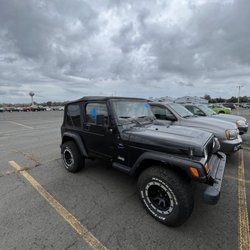 Apple Auto Sales & Service