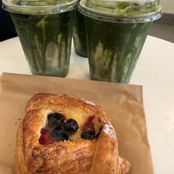 Re Coffee - Iced Matchas + Croissant - Desserts Near Me - Northridge, California Re Coffee - Iced Matchas + Croissant - Desserts Near Me - Northridge, California