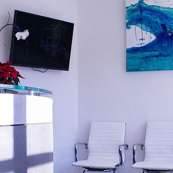 Valley Family Dentistry - Relax in our cozy waiting room at Valley Family Dentistry -- a welcoming space designed for your comfort before your appointment. - Orthodontists Near Me - Chilliwack, British Columbia Valley Family Dentistry - Relax in our cozy waiting room at Valley Family Dentistry -- a welcoming space designed for your comfort before your appointment. - Orthodontists Near Me - Chilliwack, British Columbia