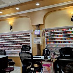 Ruby nail & waxing