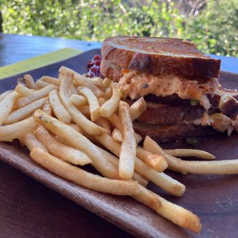 Cafe on 27 - Tuna melt - Breakfast & Brunch Near Me - Topanga, California