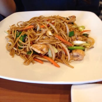 Pho Lan Asian Bistro - Chicken lo mein - Vietnamese Near Me - Moore, Oklahoma Pho Lan Asian Bistro - Chicken lo mein - Vietnamese Near Me - Moore, Oklahoma