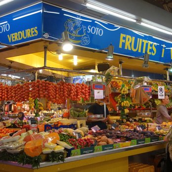 Mercat de Santa Caterina - Lots of beautiful fruit & veggie stands like this one! - Farmers Market Near Me - Barcelona, B Mercat de Santa Caterina - Lots of beautiful fruit & veggie stands like this one! - Farmers Market Near Me - Barcelona, B