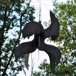 Charles Hayes Sculpture Park - 7. Hanging Screen Sculpture #18 by David Hayes 2002 (painted steel)