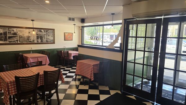 Gatto's Pizza by null